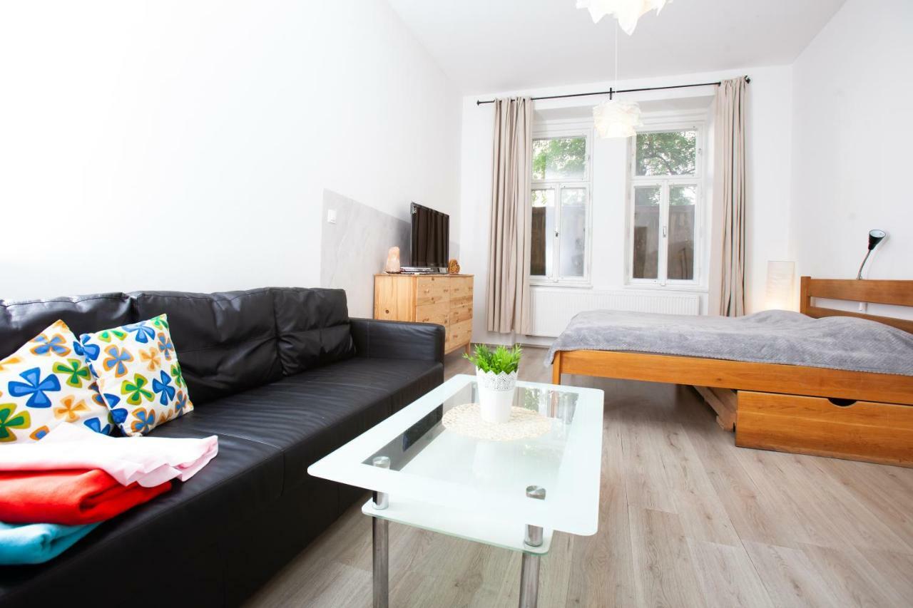Wow Wow Apartament *